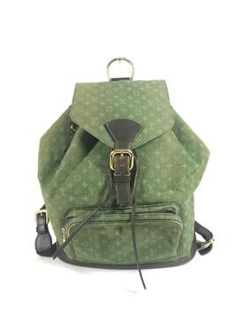green louis vuitton backpack Discovery Monogram Taigarama PM 1626581 Inspired by the house’s iconic damier pattern Louis Vuitton Discovery Backpack Monogram
